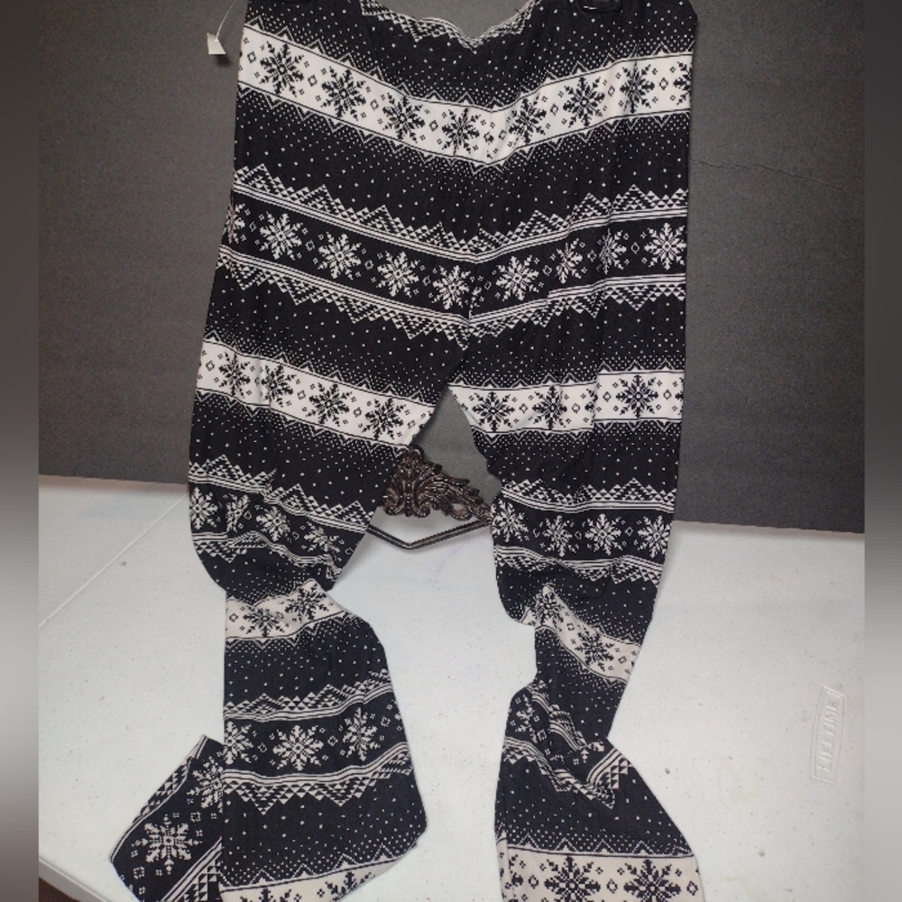 So I midrise Ladies Christmas leggings